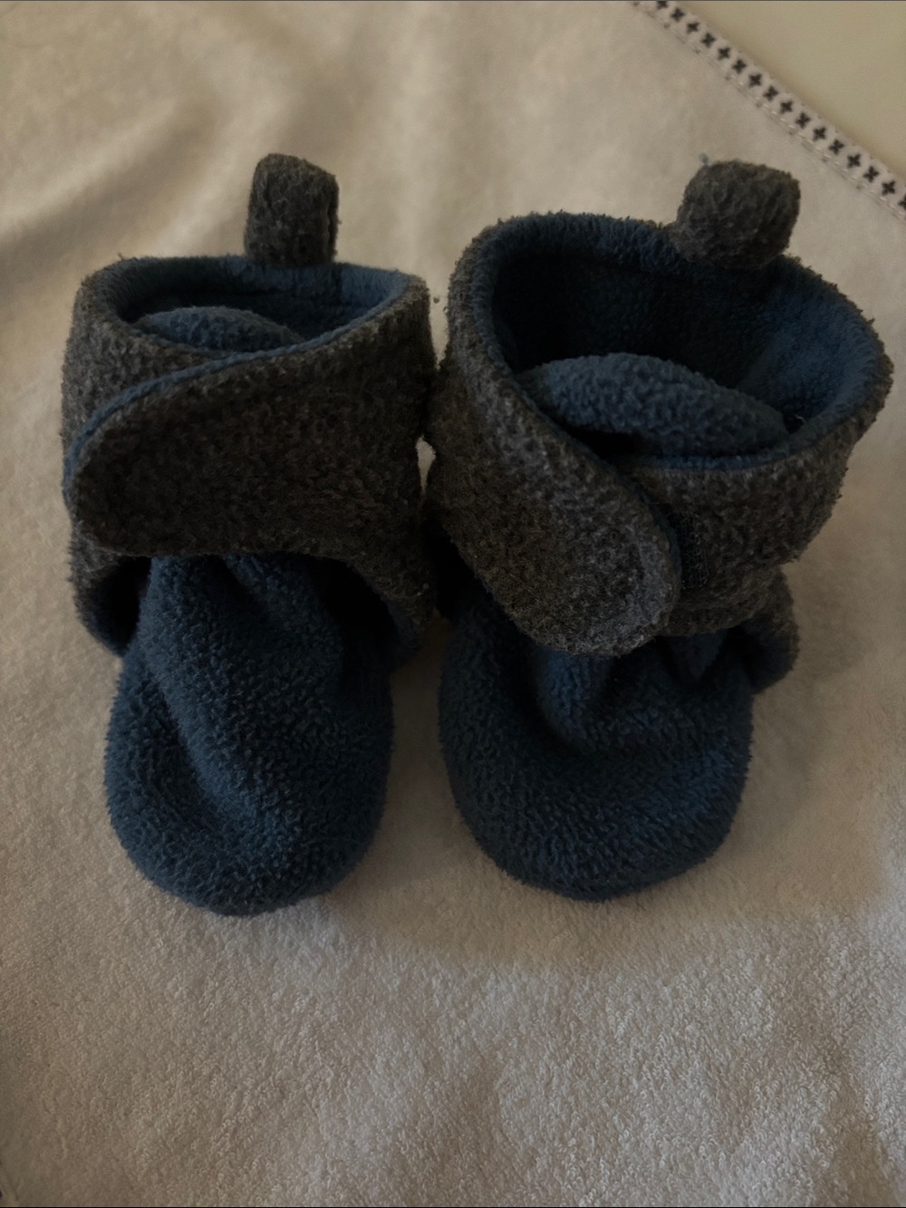 Luvable Friends Navy and Charcoal Fleece Baby Booties